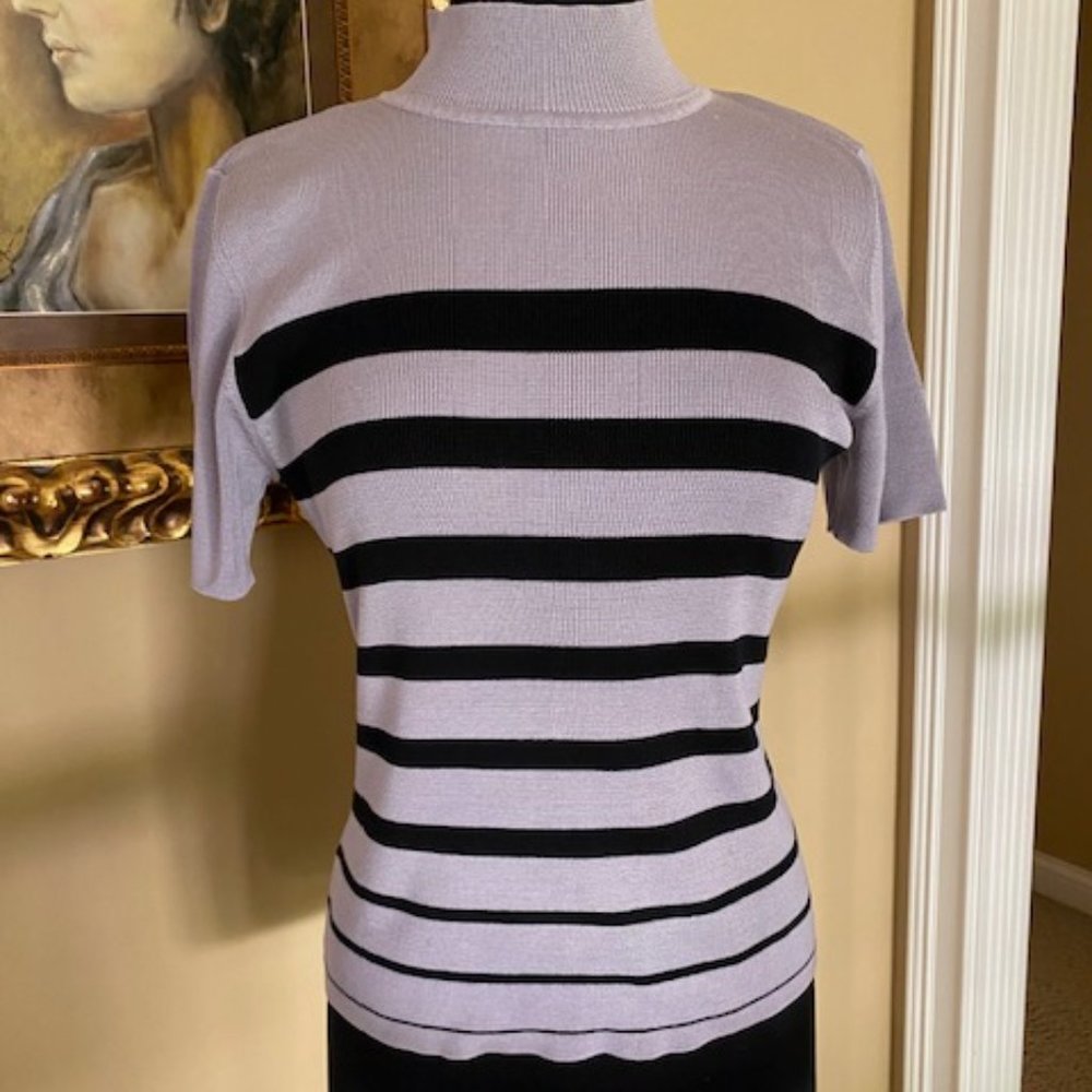 Preview Short-Sleeve Sweater Light Purple/Black Stripe Sweater Sz. L